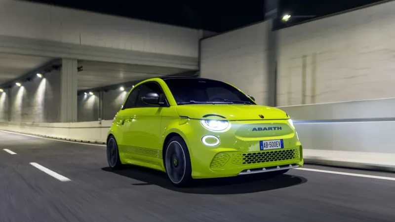 Abarth 500e Scorpionissima  2023