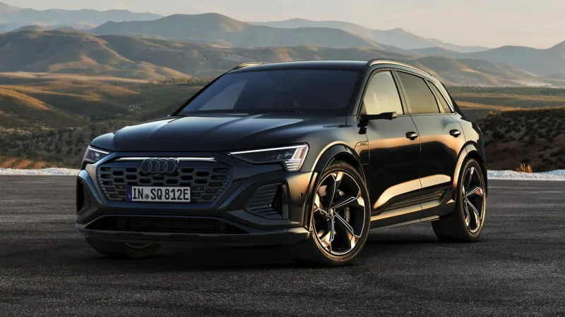 Audi SQ8 e-tron  2023