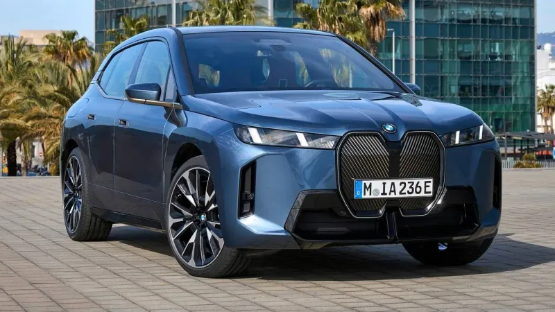 BMW iX