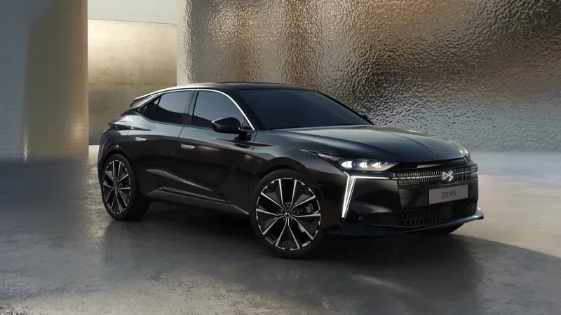 DS Automobiles N°4 E-Tense  2025
