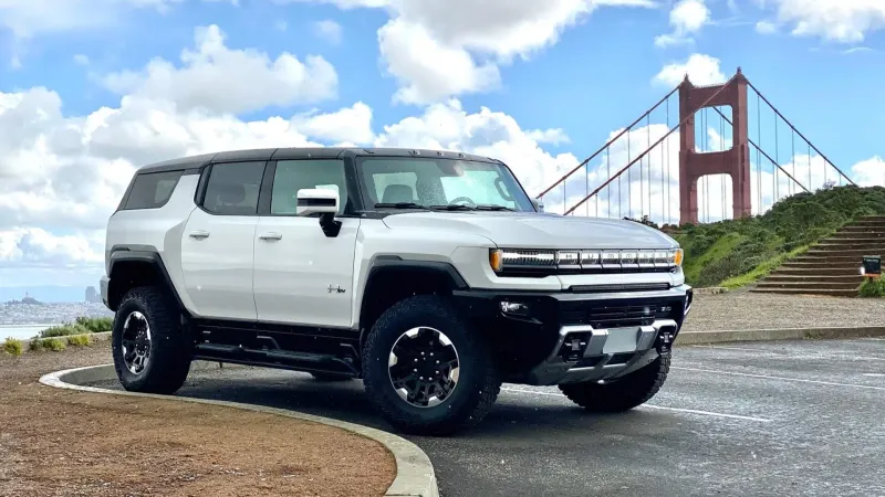 GMC Hummer EV SUV