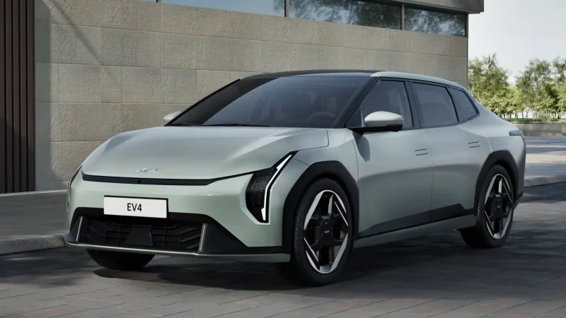 Kia EV4 Sedan Standard Range 2025