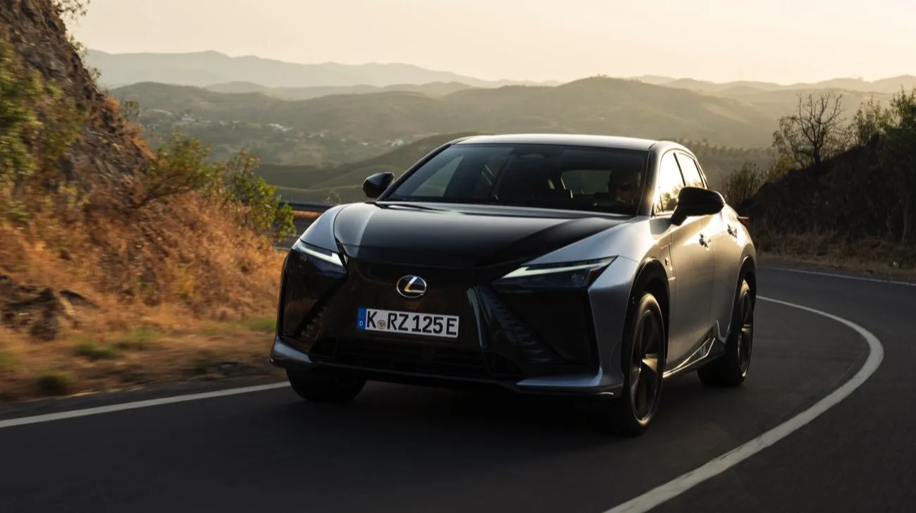Lexus RZ F SPORT 550e (MY26) 2025 image 1
