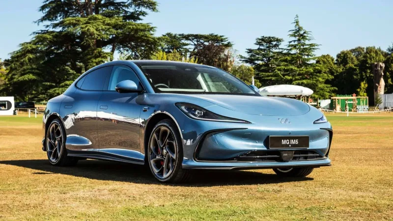 MG IM5 Performance 2025