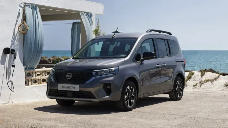 Nissan Townstar EV Passenger  2023