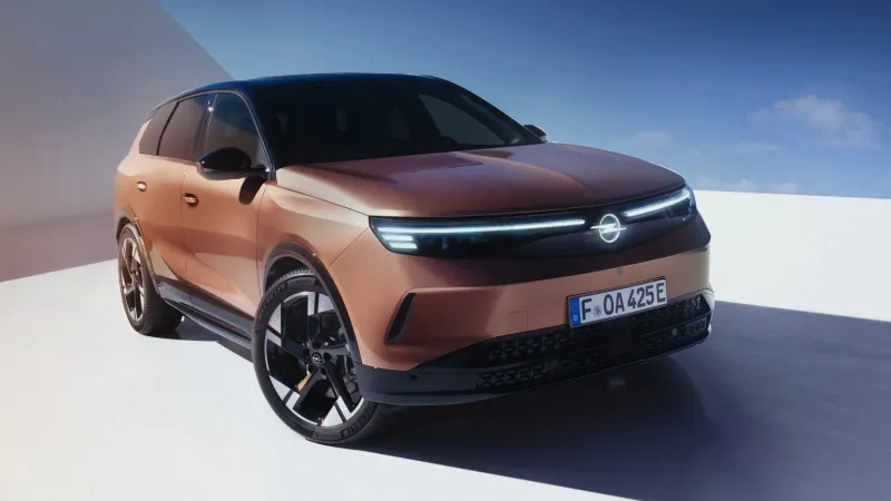 Opel Grandland 82 kWh 2024