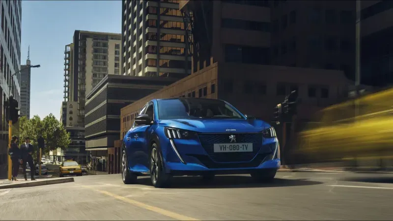 Peugeot e-208 2021