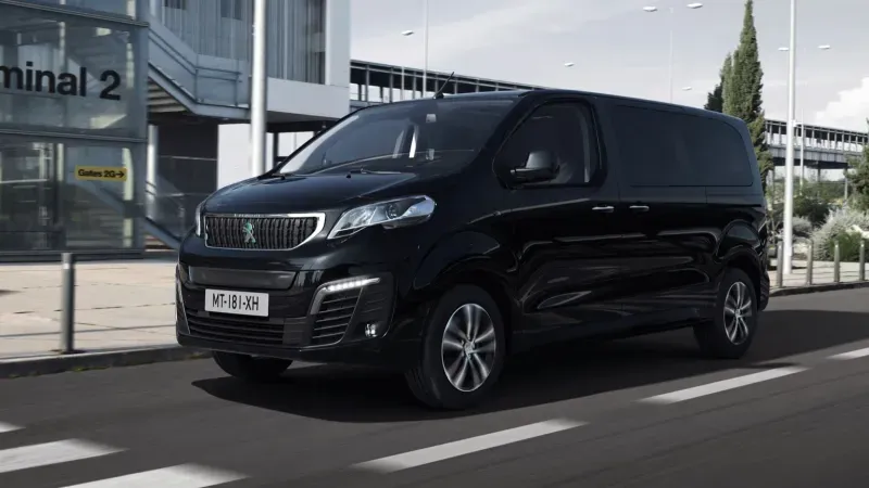 Peugeot e-Traveller Long 50 kWh 2020
