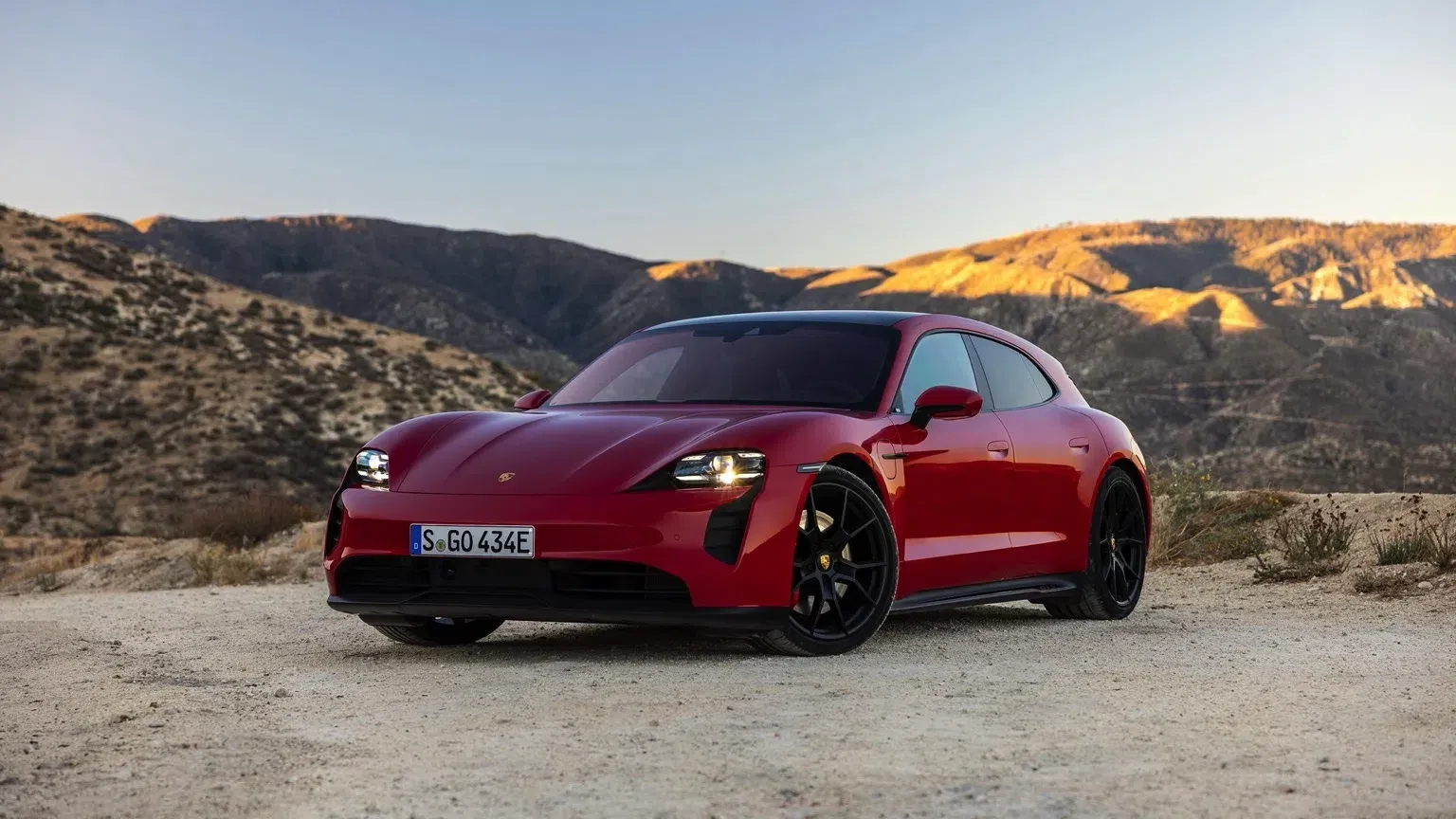 Porsche Taycan GTS Turismo Sport Performance Battery Plus 2022 image 1