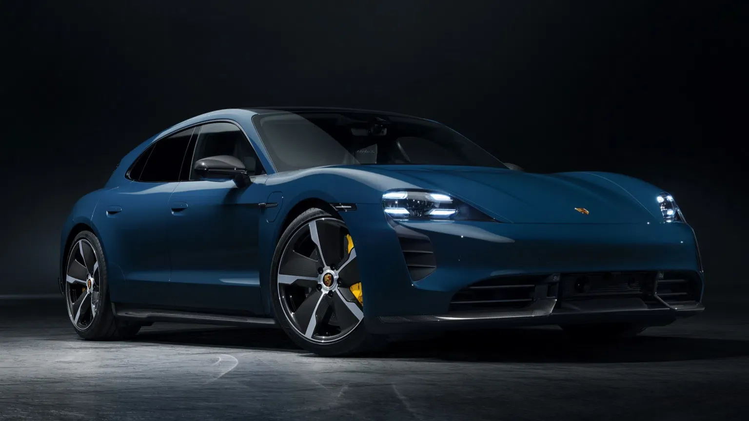 Porsche Taycan Turbo Turismo Sport 2022 image 1