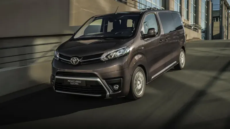 Toyota PROACE Shuttle M 75 kWh 2021