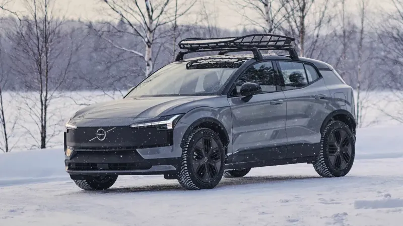 Volvo EX30 Cross Country  2025